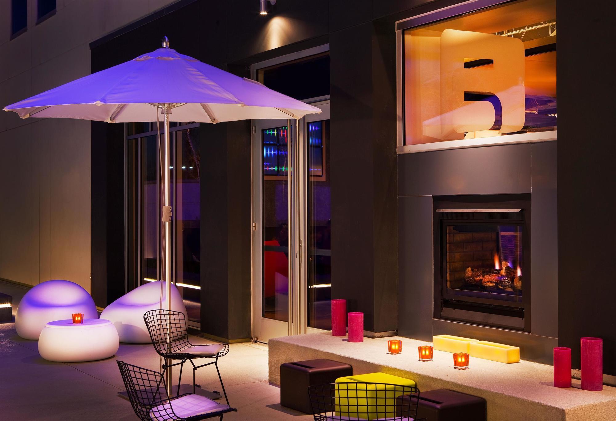 Aloft Hotel 3*