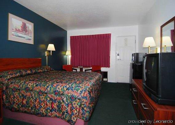 Hotel Econo 2*