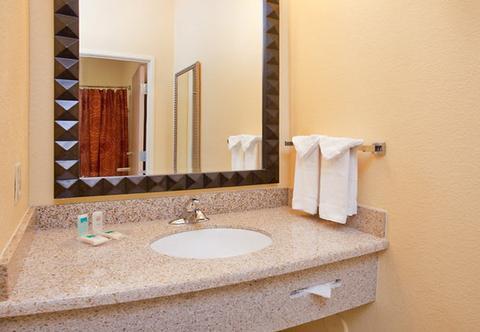 Hotel Springhill At Arizona Mills Mall 3*