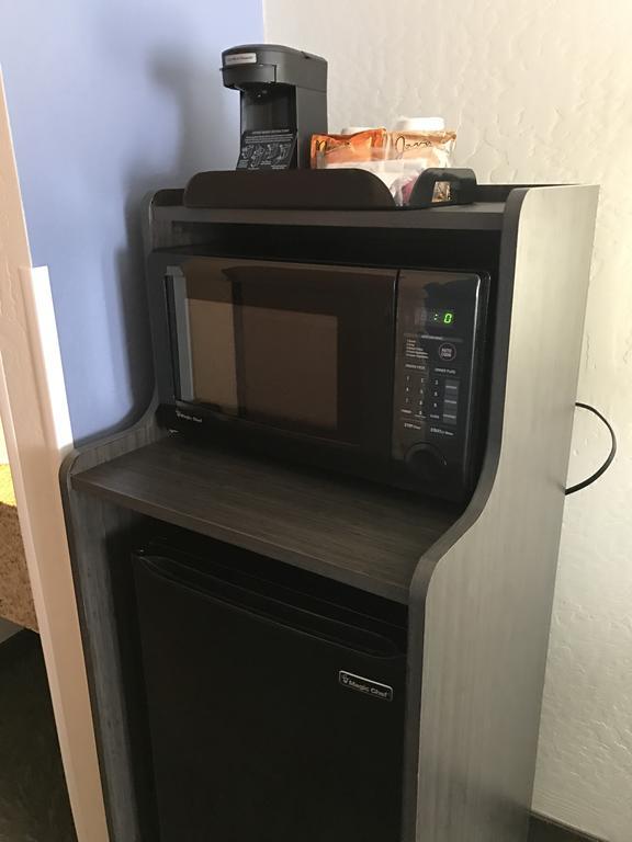 Hotel Days & By Wyndham East 3*