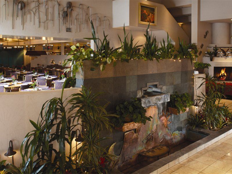 Grand Canyon Plaza