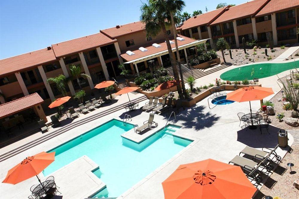 Hotel 3 Palms North Foothills 3*