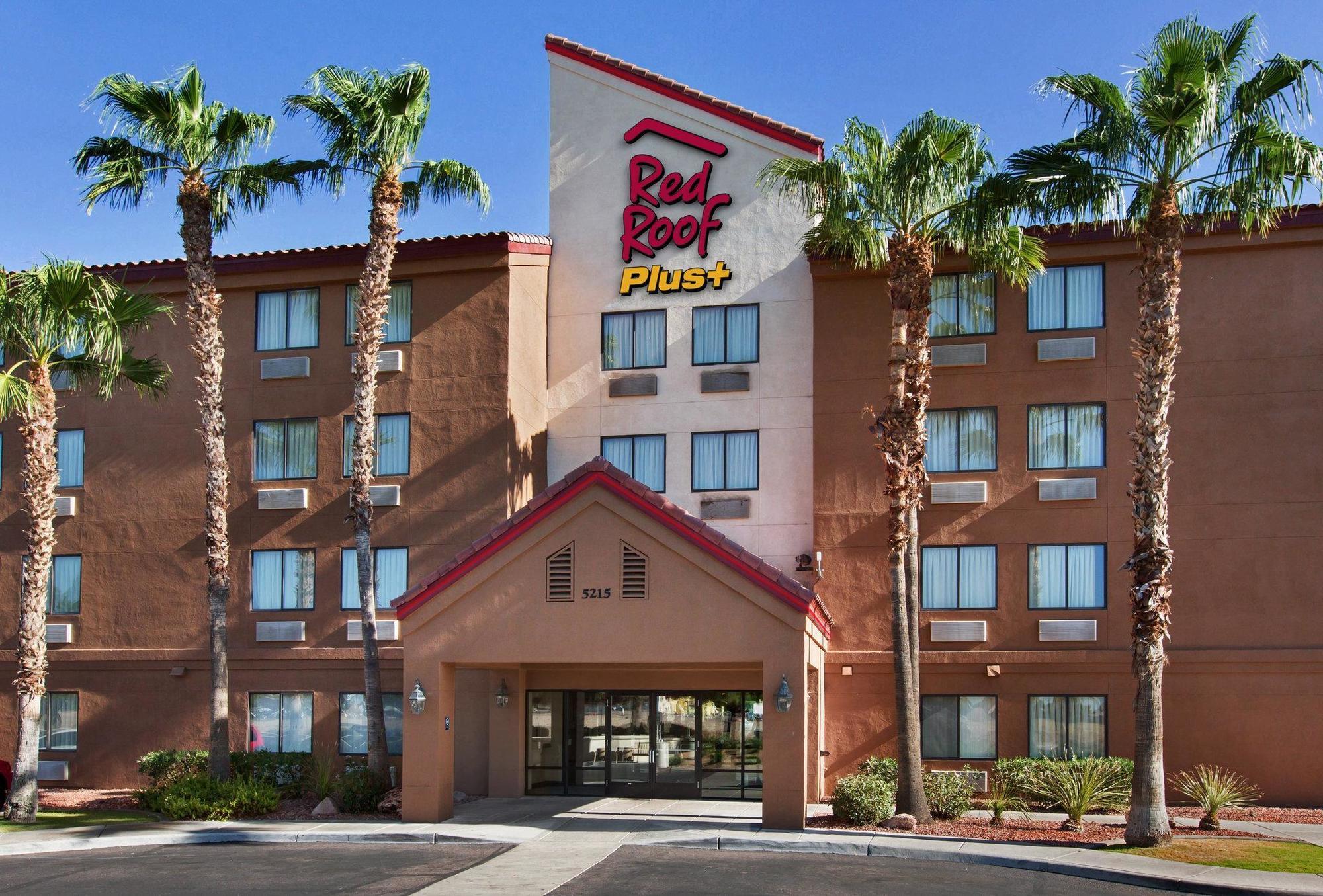 Hotel Red Roof + West 3*