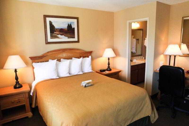 Hotel 3 Palms North Foothills