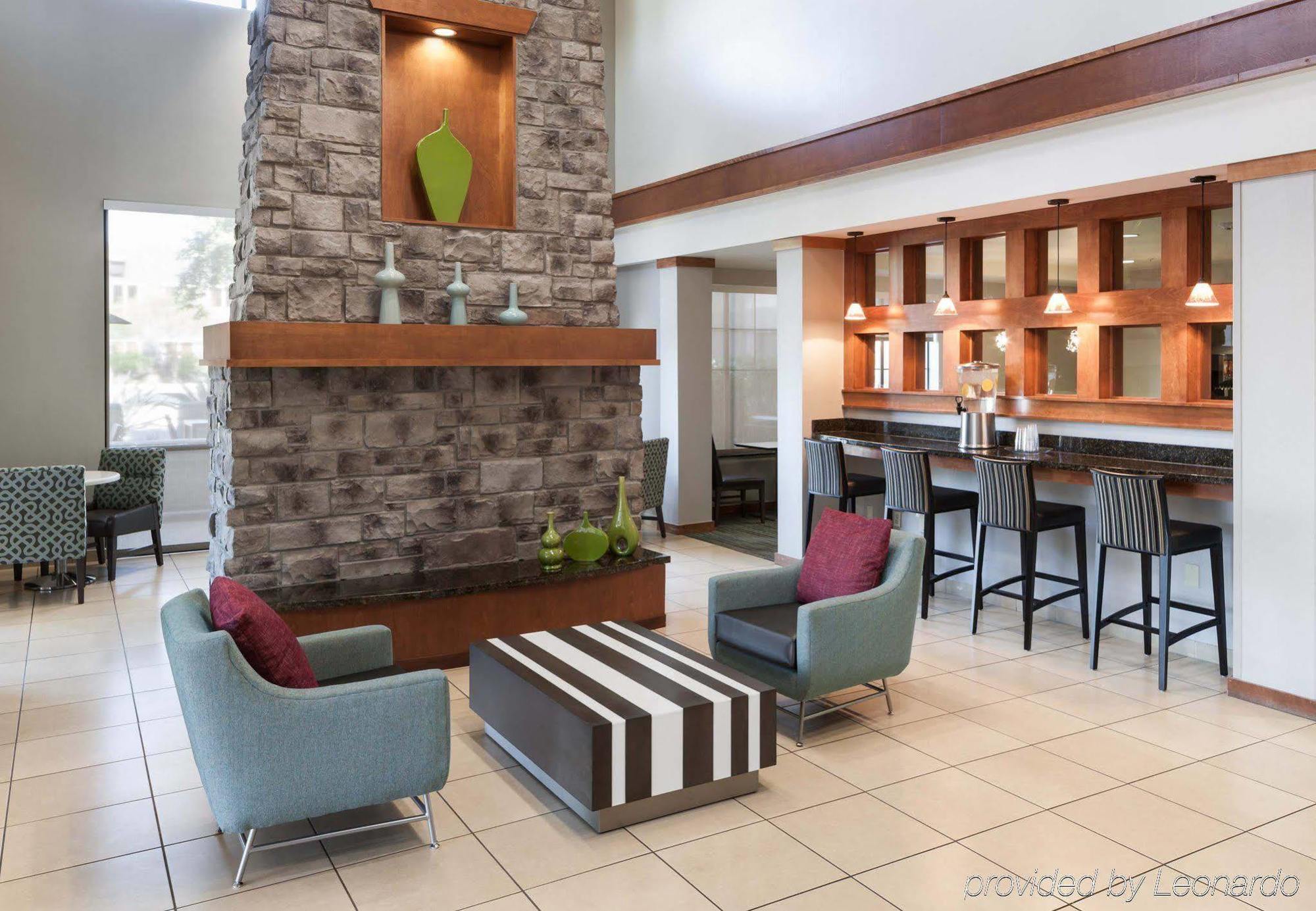 Hotel North Happy Valley 3*