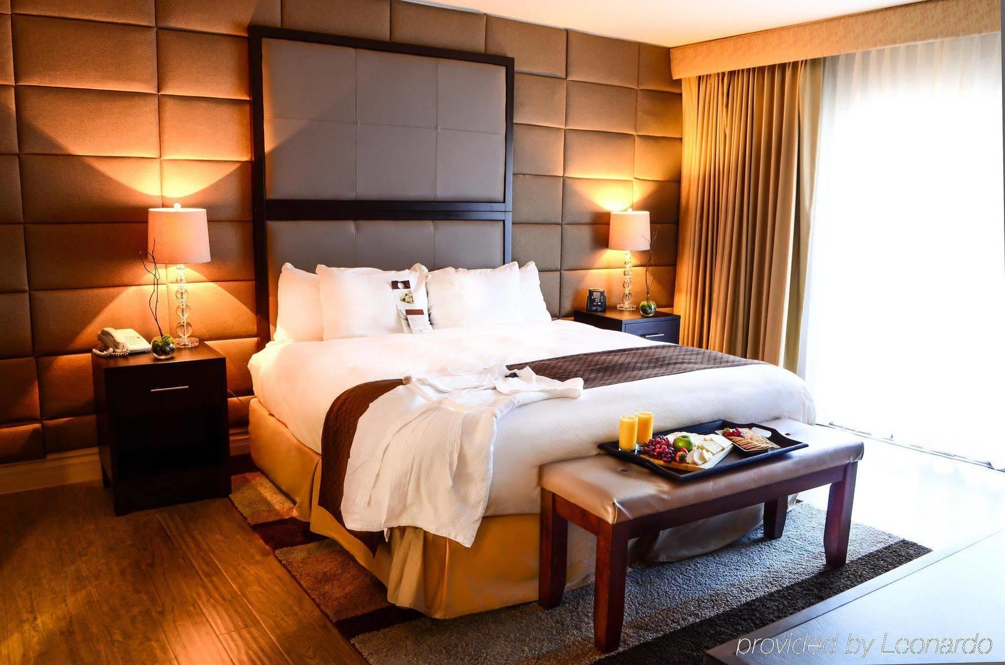 Hotel Doubletree By Hilton Airport