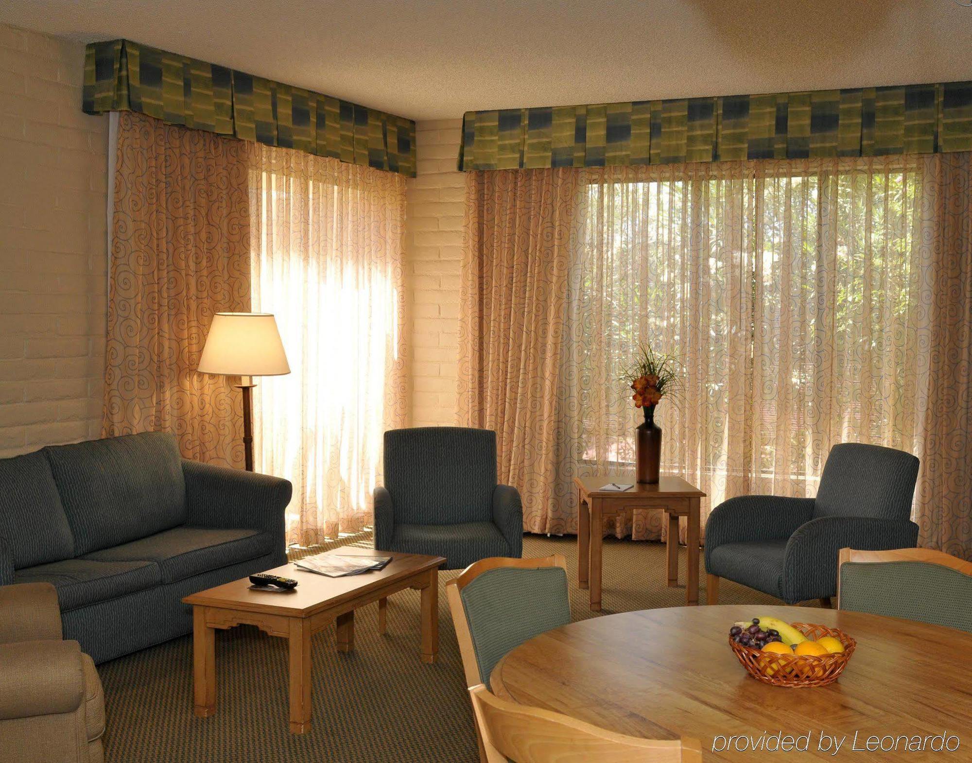 Doubletree By Hilton Tucson-reid Park 3* Tucson