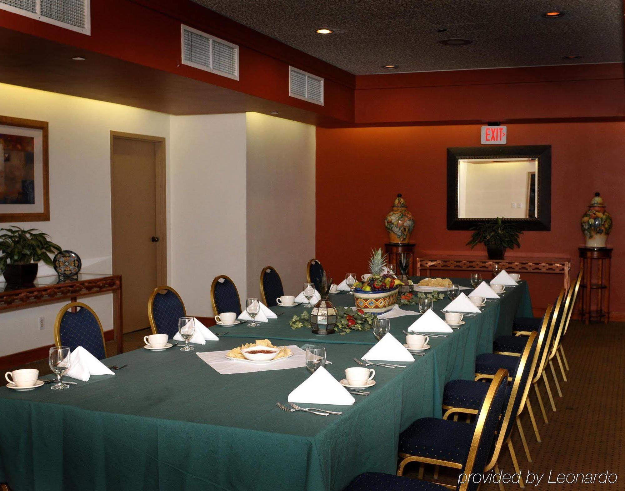 Doubletree By Hilton Tucson-reid Park 3* Tucson
