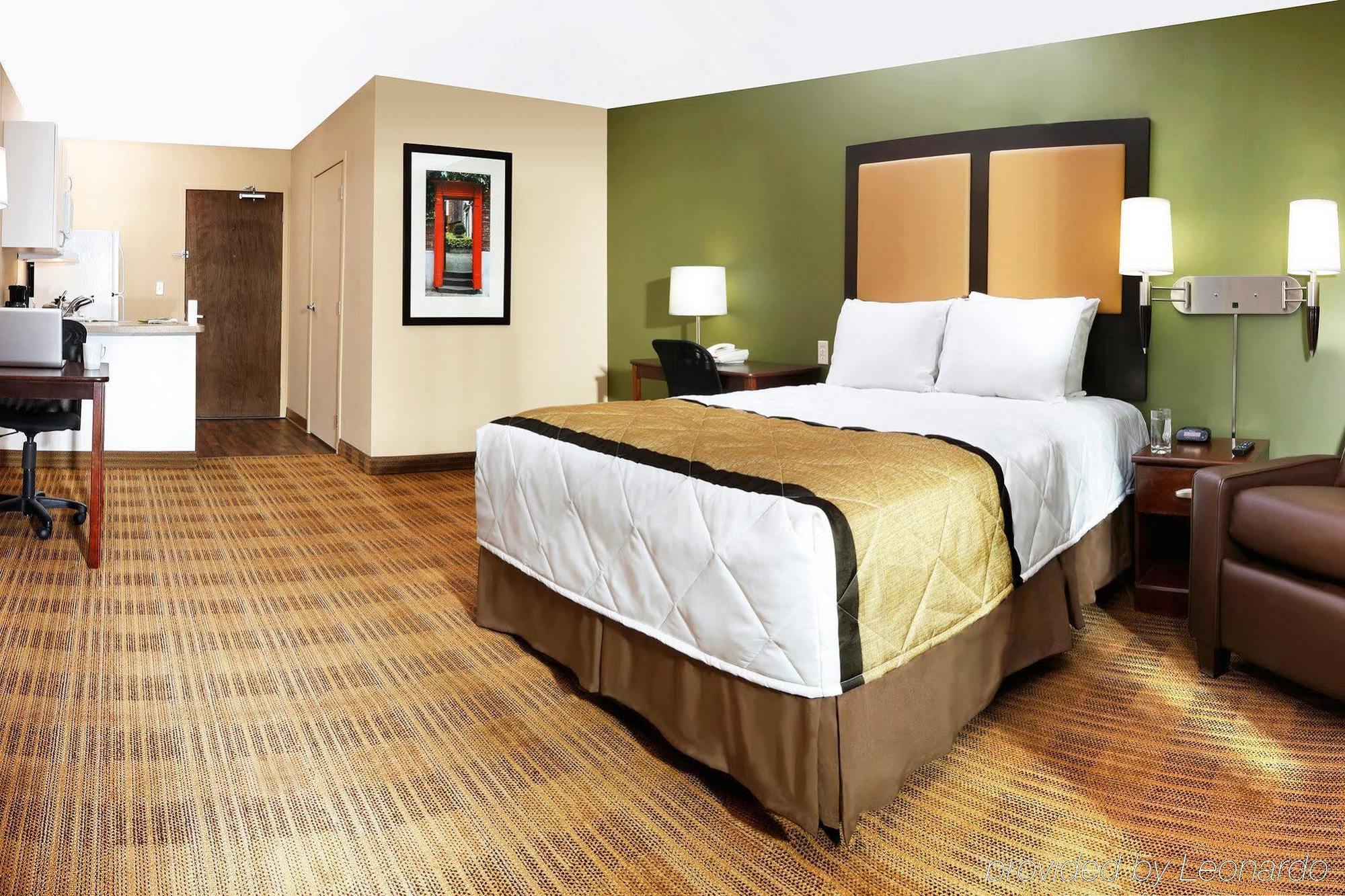 Extended America - - Biltmore 2*