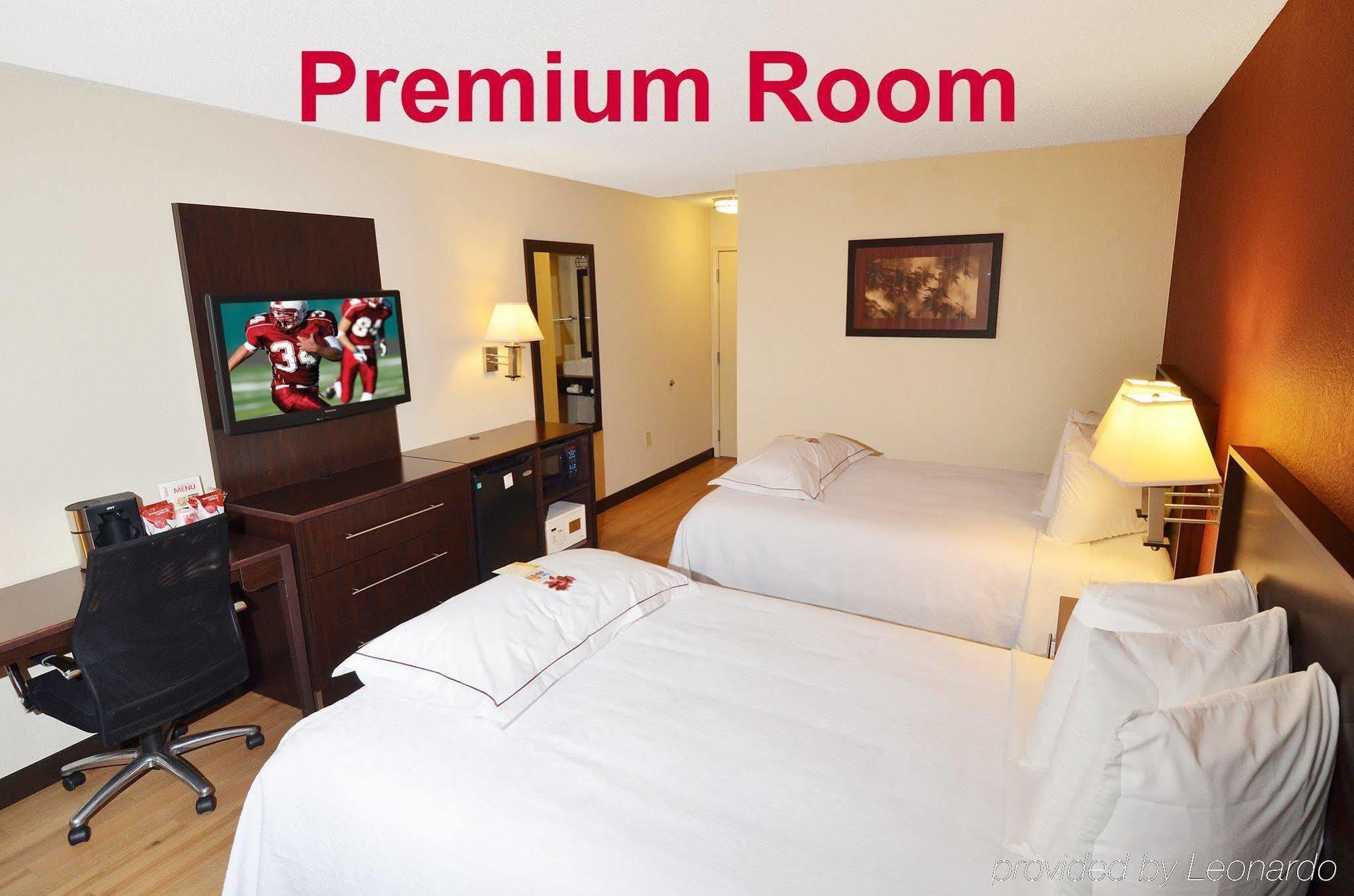 Hotel Red Roof + West 3*