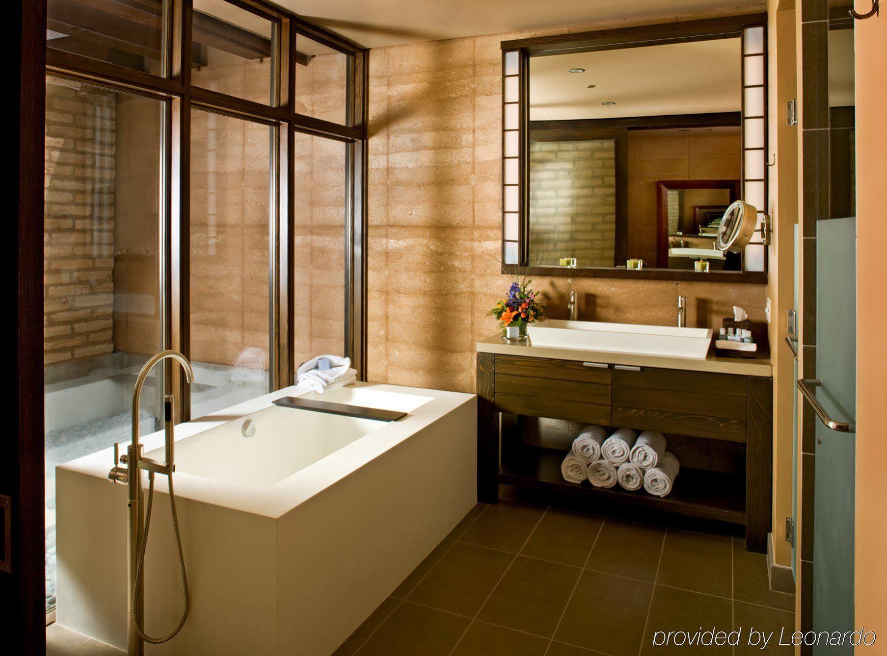 Miraval & (adults Only) Hotel