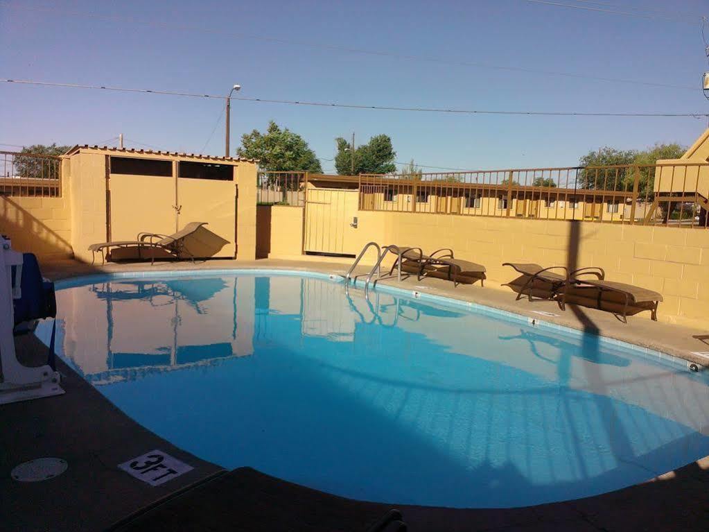 Knights Motel 2*