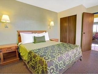 Travelodge By Wyndham Az 2*