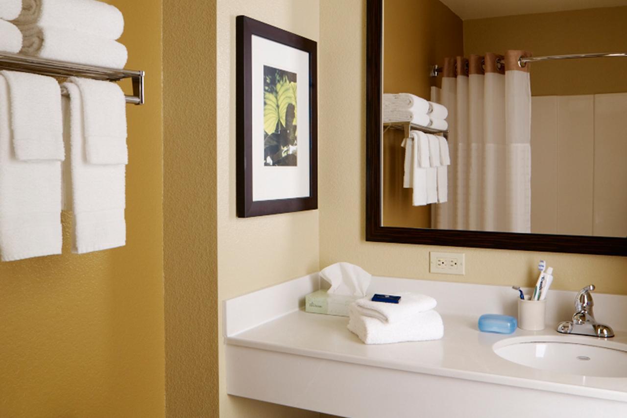 Extended America - - Biltmore Hotel 2*