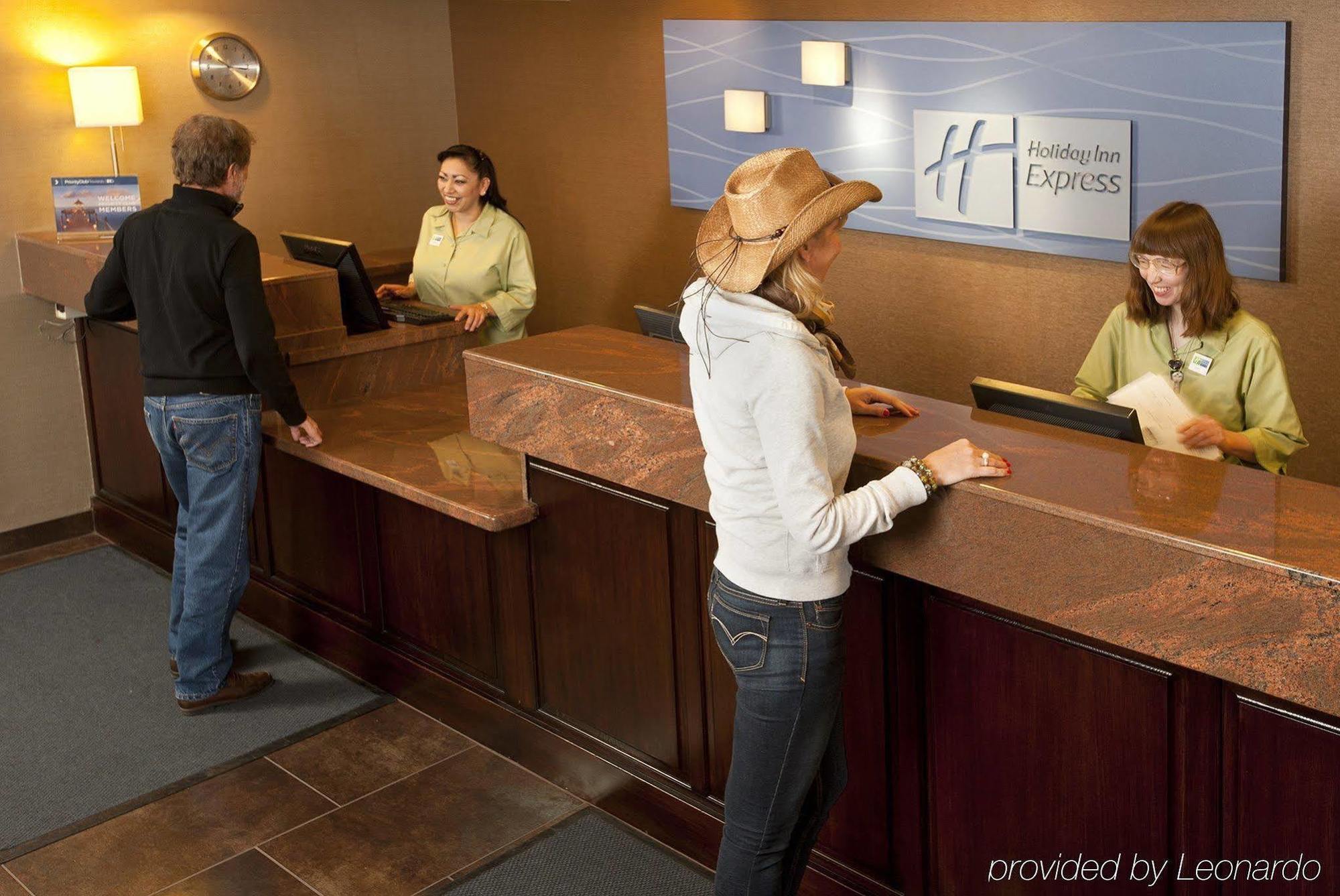 Hotel Express & Grand Canyon By Ihg 3*