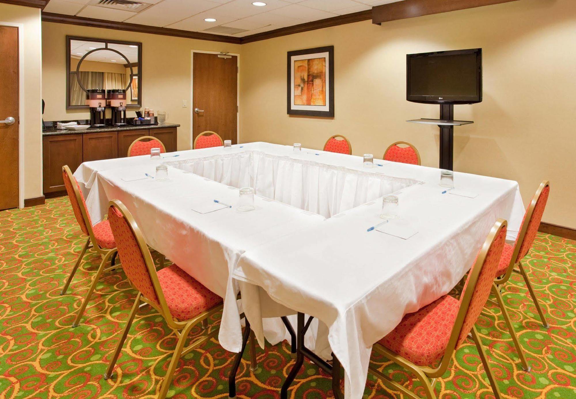 Springhill At Arizona Mills Mall Hotel 3*