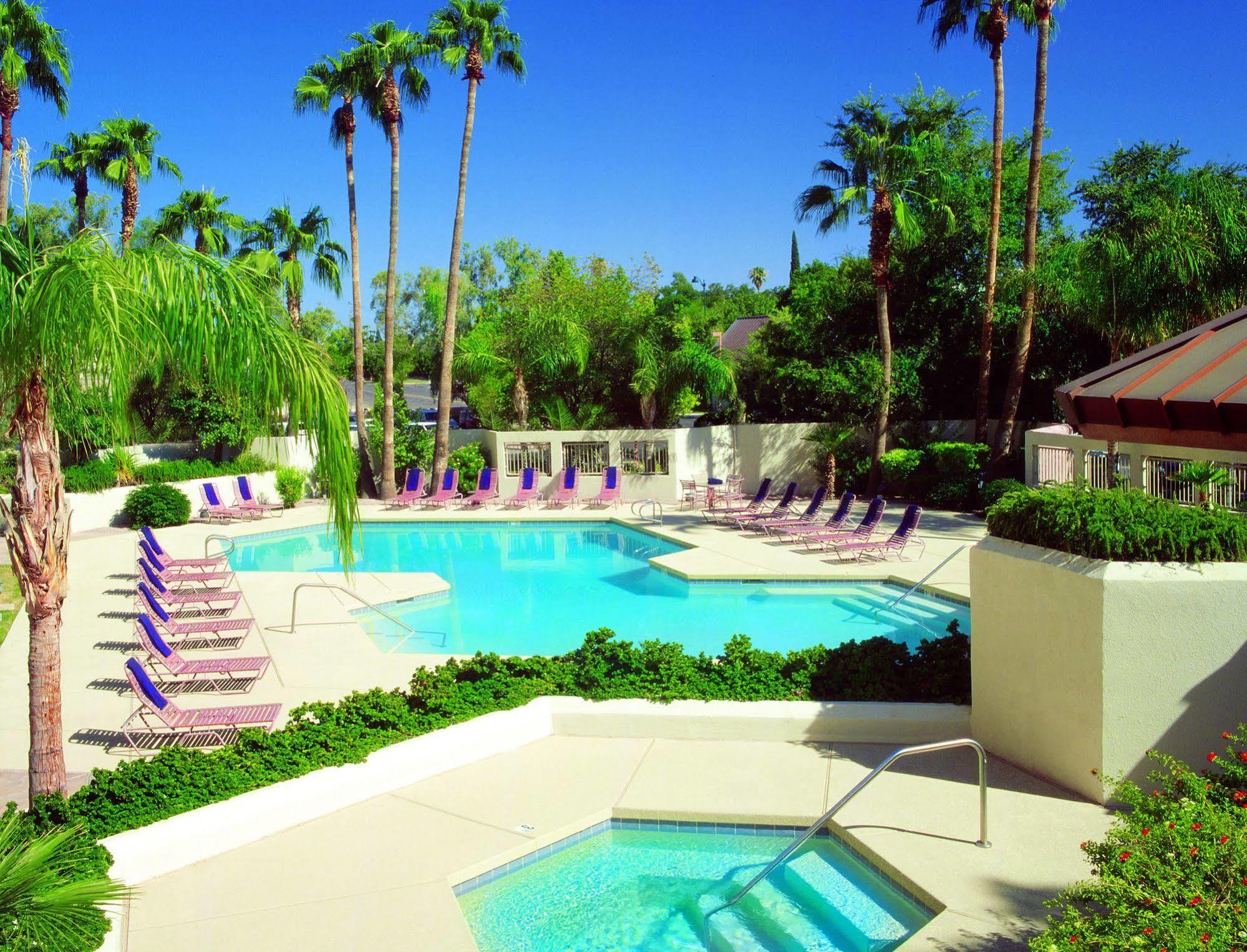 Delta By Marriott Phoenix Hotel 3*