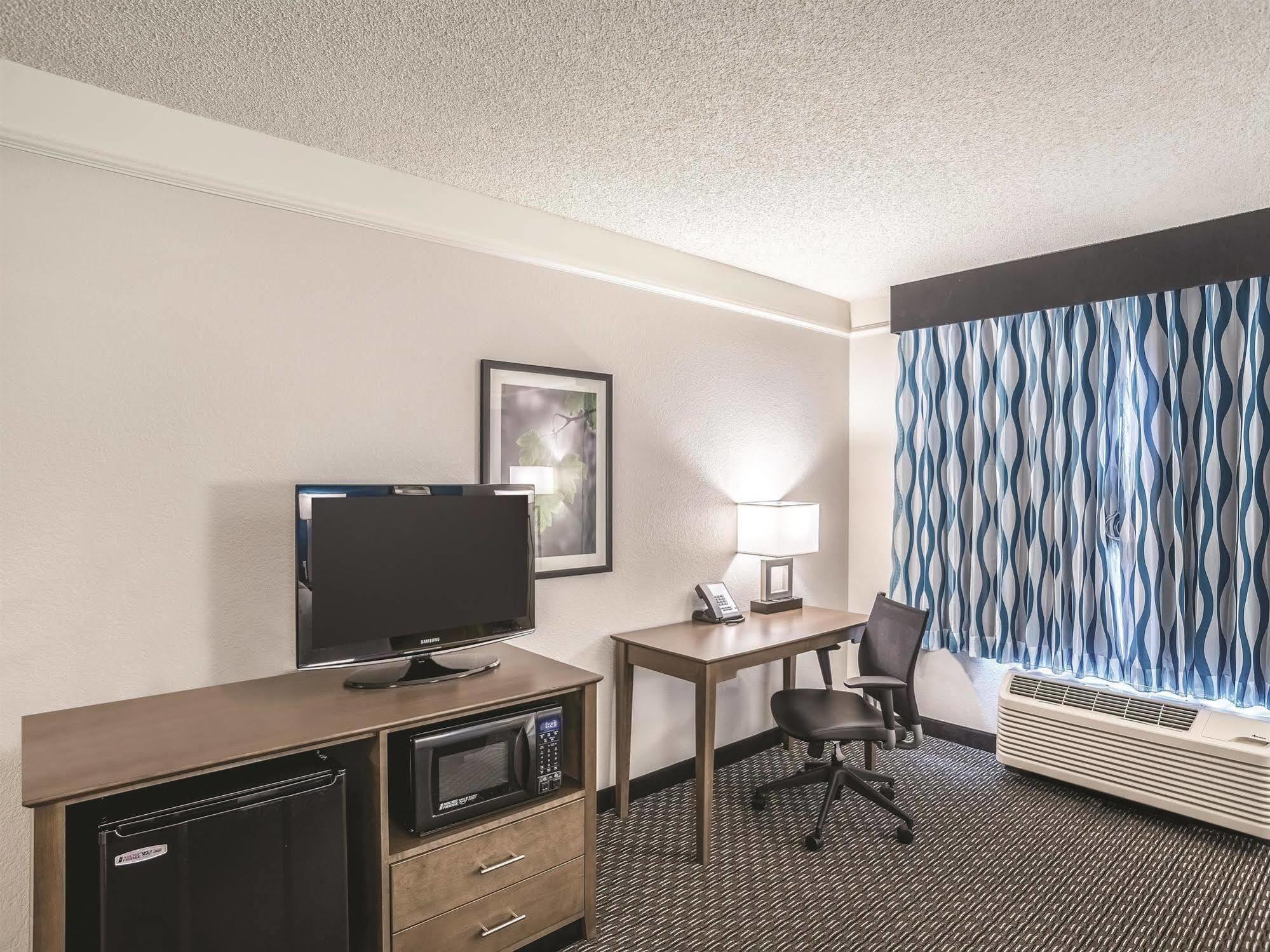 La Quinta By Wyndham Chandler 3*