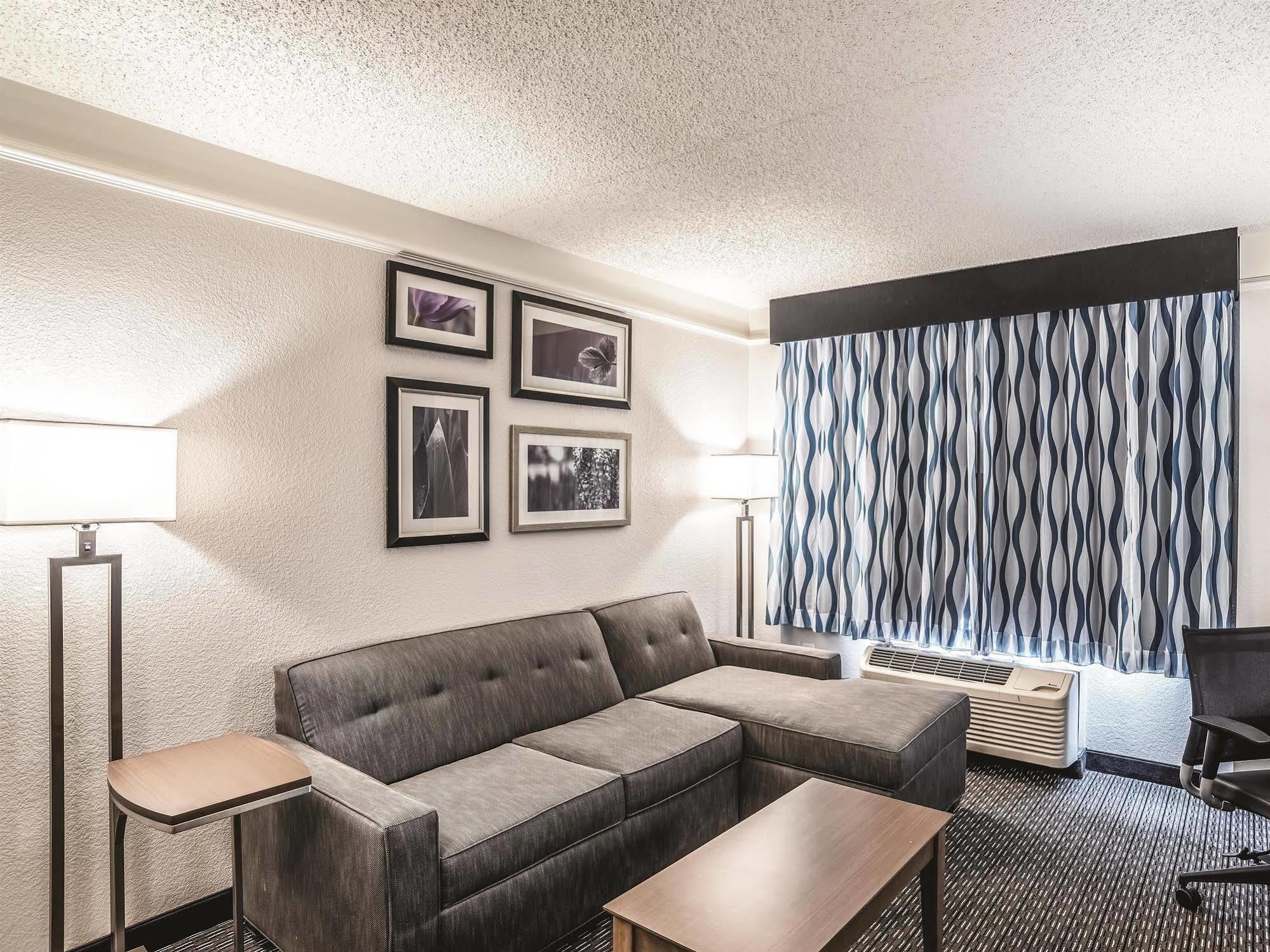 La Quinta By Wyndham Chandler 3*