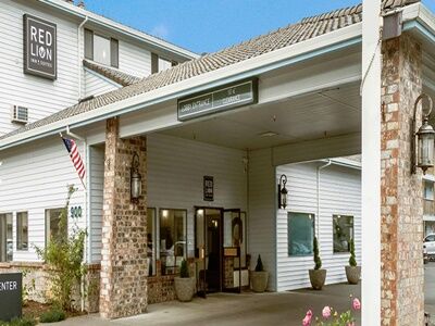 Hotel 3 Palms North Foothills 3*