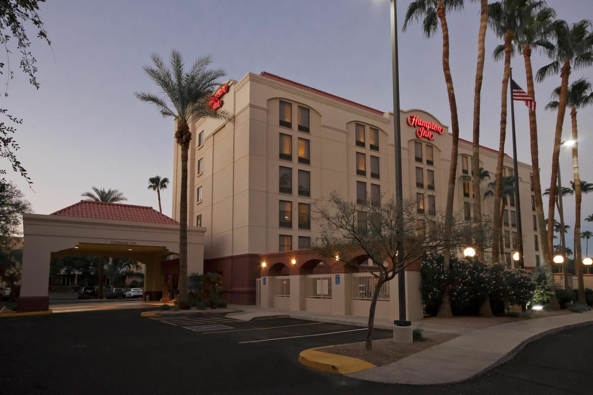 Hampton Phoenix-chandler 3*