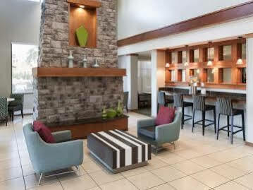 Hotel North Happy Valley 3*