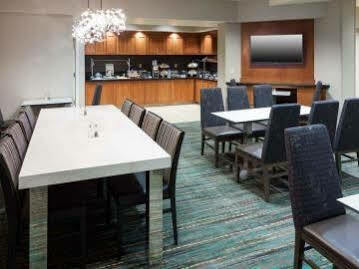 Hotel North Happy Valley 3*