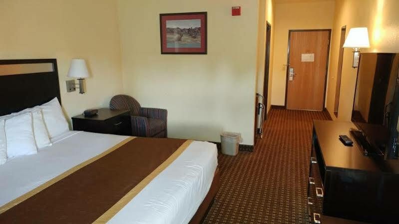 Motel Western Of 3*