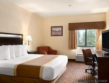 Western Of 3*