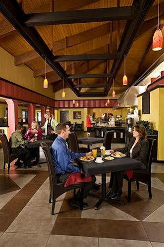 Hotel Doubletree By Hilton Airport