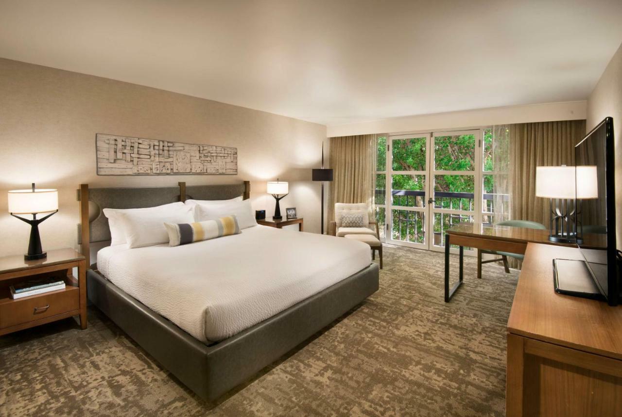 Mission Palms- Destination Fee Includes Parking 4*