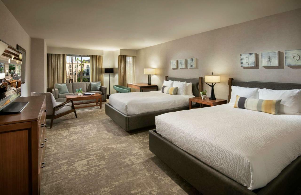 Hotel Mission Palms- Destination Fee Includes Parking Tempe