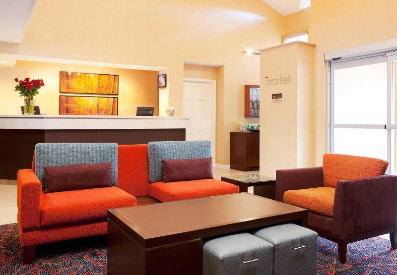 By Marriott Downtown/university
