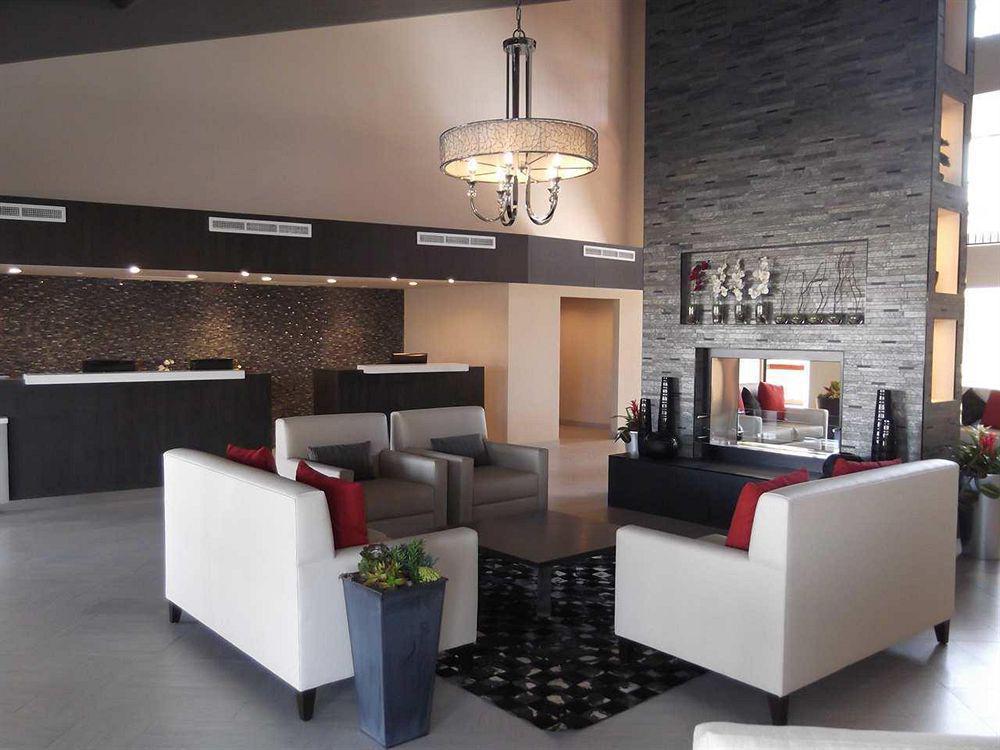 Hotel Doubletree By Hilton Airport 4*