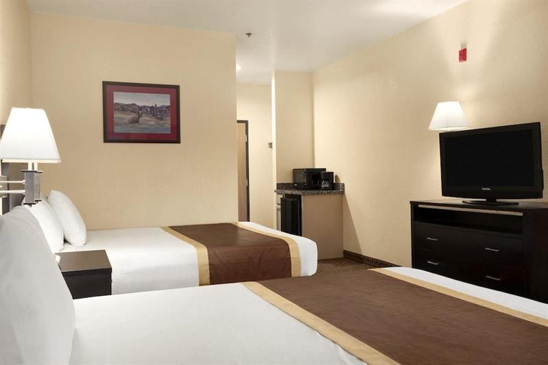 Motel Western Of 3*