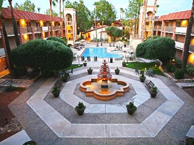 Hotel Doubletree By Hilton Airport 4*