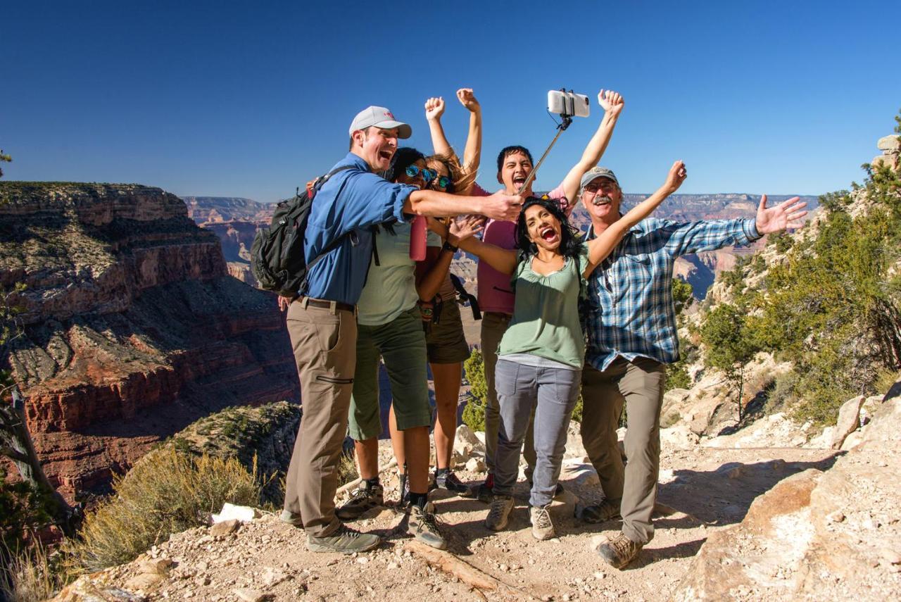 Grand Canyon Plaza