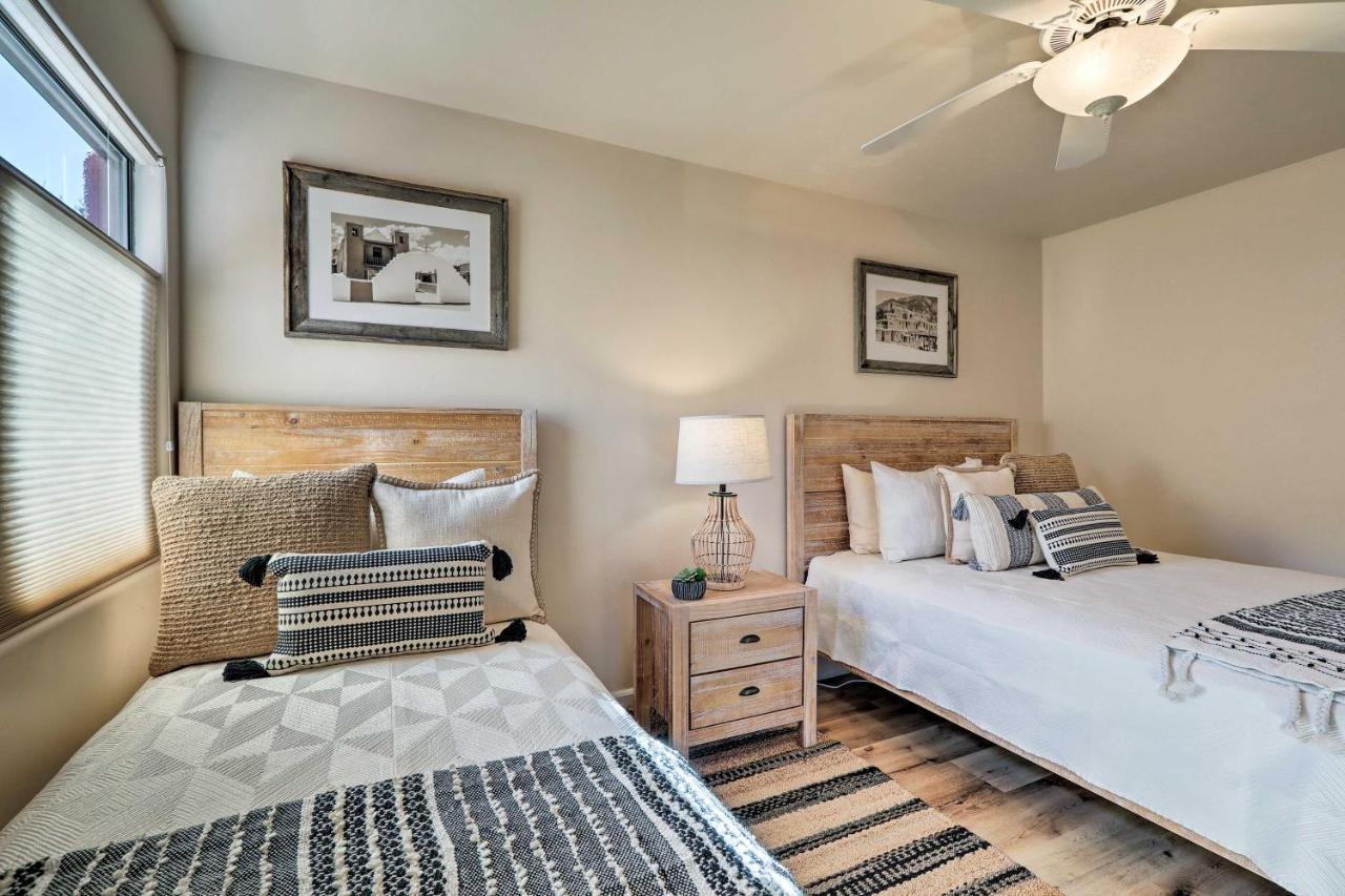 Luxury Living Remodeled With Red Rock Views!