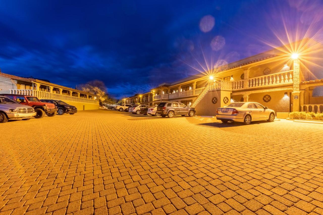 Hotel Cedars 3*